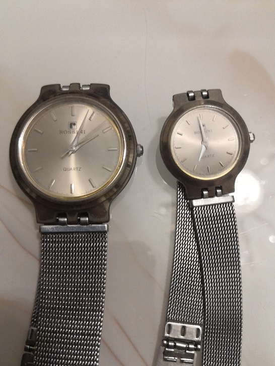 20年前在新亚买的两块罗西尼,放很久了,不...