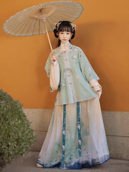 十三余小豆蔻儿[山色图]绣花方领半袖立领对...