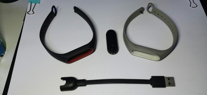 小米手环，突然翻出来的，