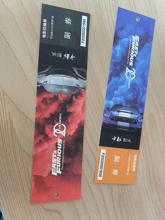 转卖电影票，可以兑换任意一场电影。