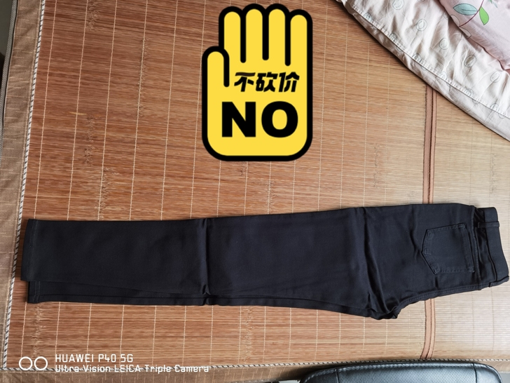 牛仔裤小脚裤秋冬,只穿过一两次,黑色的全新...