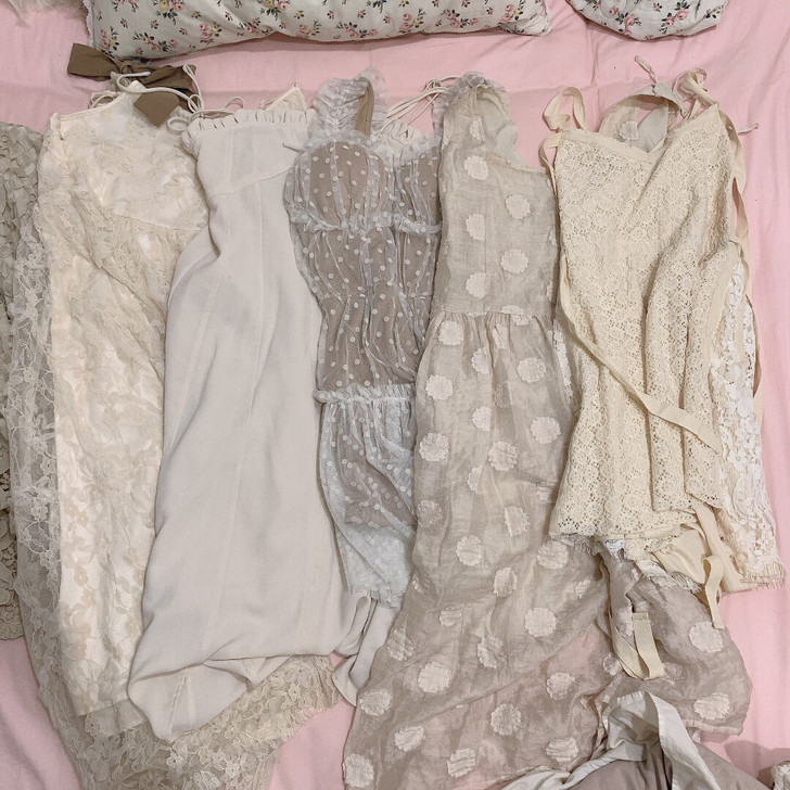 范智乔花朵吊带裙 带细闪s全新