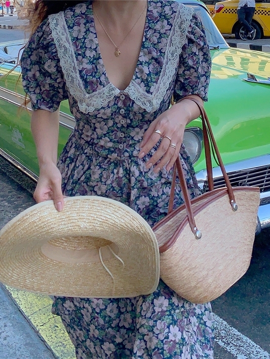 迷人法式油画减龄潮半身裙 裙长：短裙 裙型...