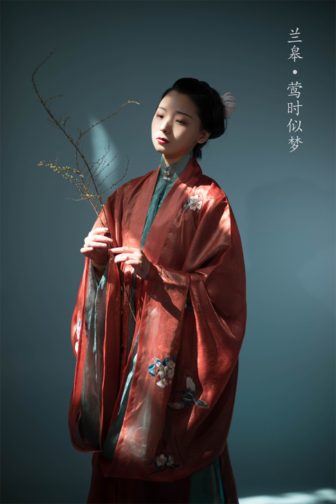 民族装舞台装