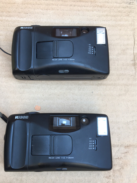 理光YF-20SUPER型照相机 两个几乎...