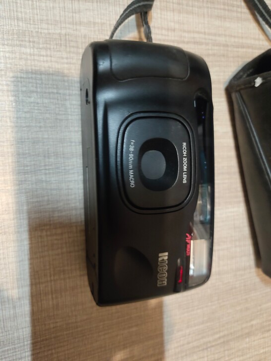 照相机出一台品牌照相机。成色品相型号看图片...
