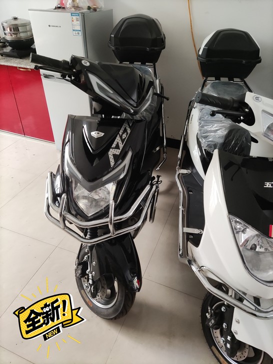 五羊电动车。72V20电池,前碟后鼓。30...