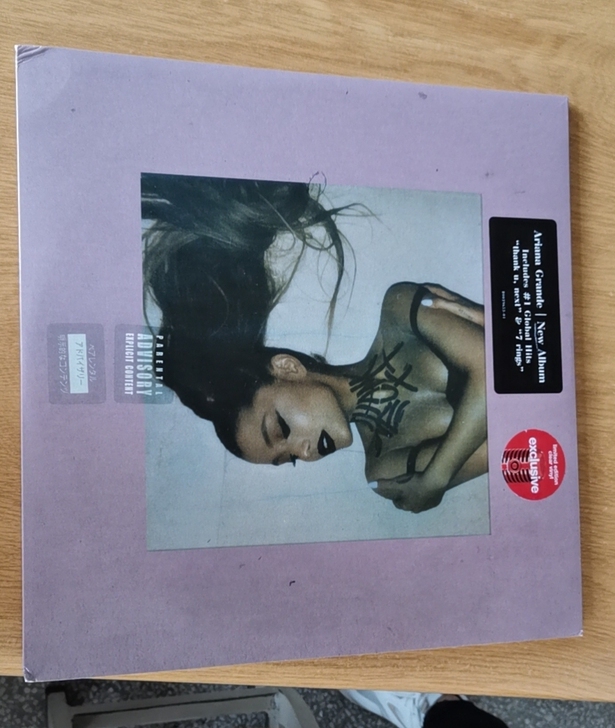 A妹Ariana Grande thank...