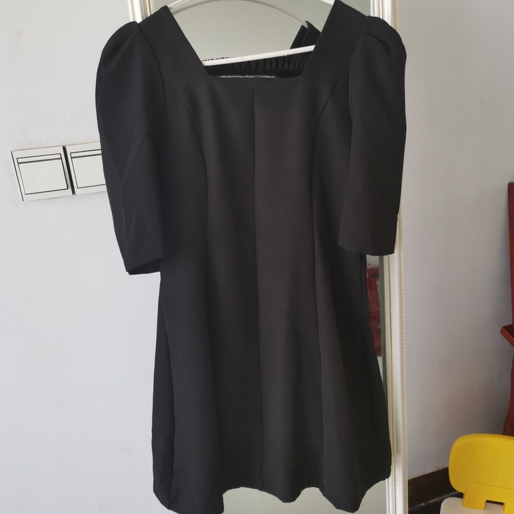 法式赫本风连衣裙