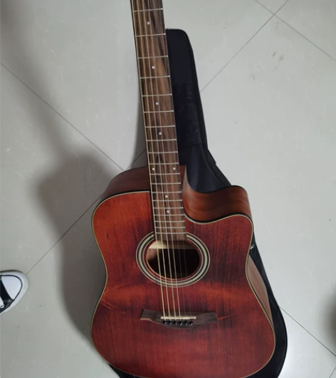 因为想学吉他买了，但是后来没学，吉他全新几...