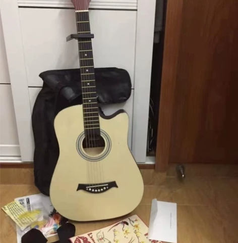 包邮【闲置转让】全新吉他初学者，只剩五把3...