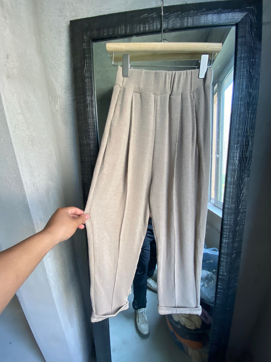 女款韩版休闲裤。全新的。M码纯棉面料。质量...