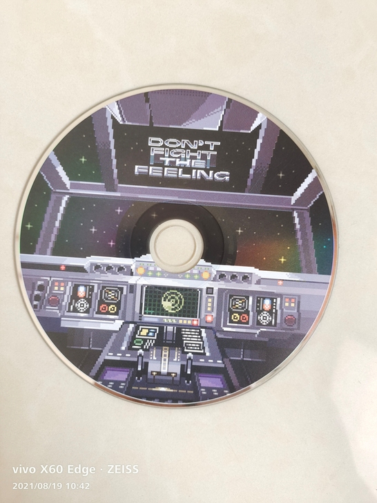 出EXO七辑CD光盘