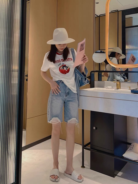 Thebestxue韩版直筒做旧字母牛仔短...