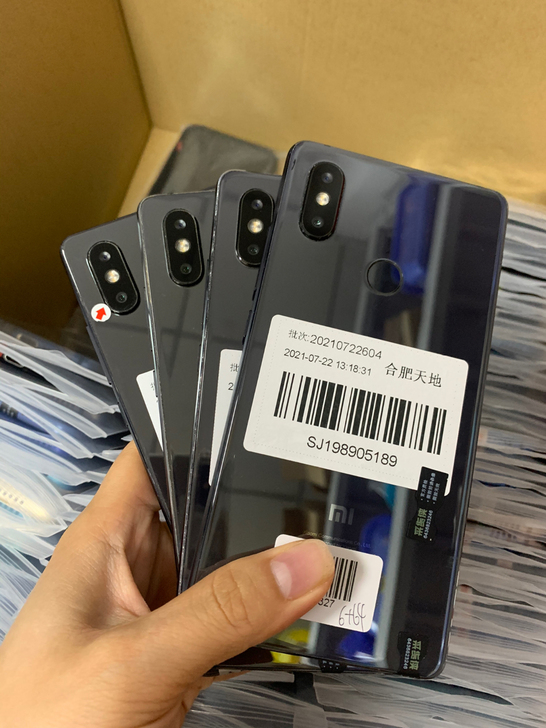 小米8se  全原装  无拆无修  无锁。