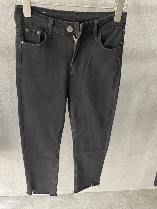 牛仔裤  服装店撤店