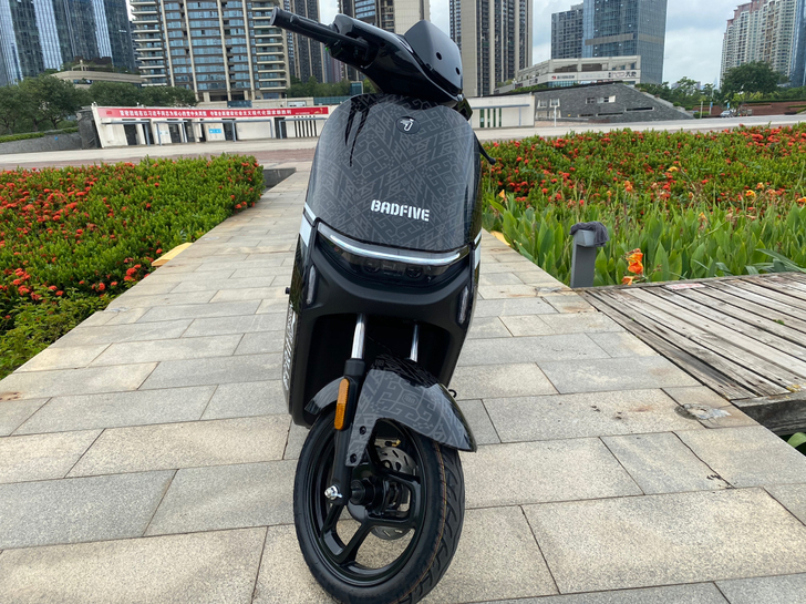 九号电动车，N90李宁设计款，反伍，95新...
