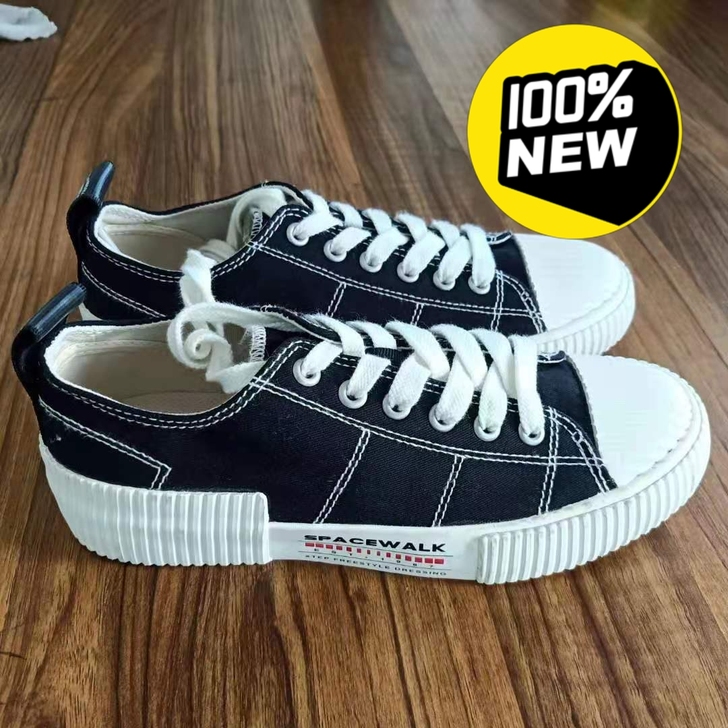 特步女款板鞋，自留款，36.37码，尺码标...