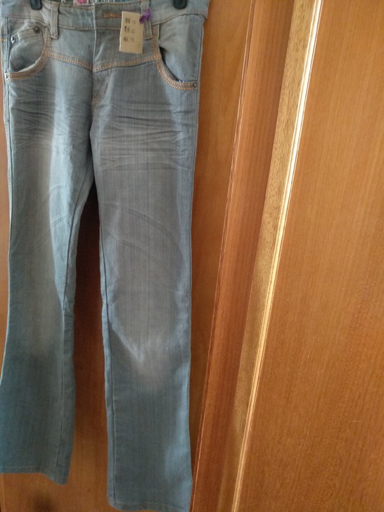 灰白色女裤全新仅开扣眼，料子不错也很显瘦