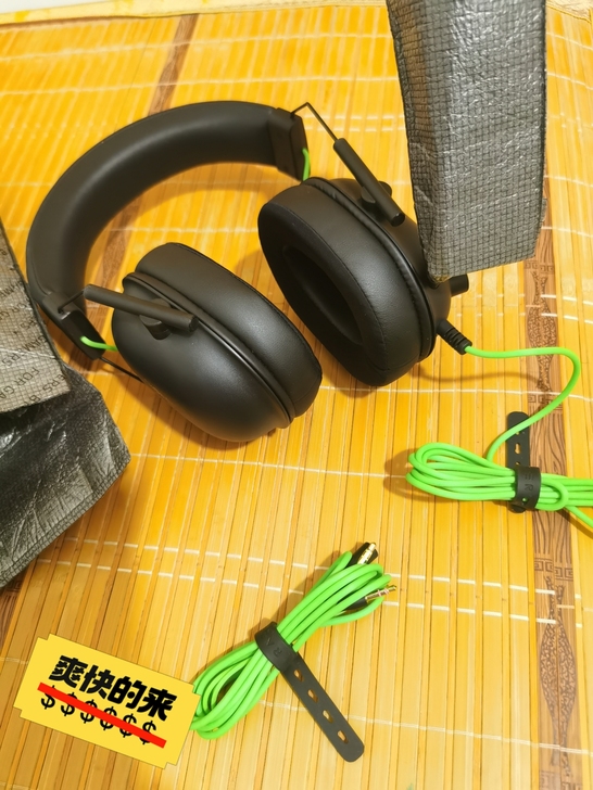 雷蛇产品，有需要的来，十几个型号，摄像头也...