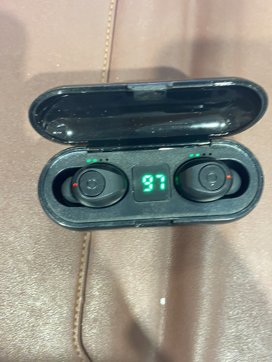 夏新无线蓝牙耳机，成色看图，图片是商品实拍...