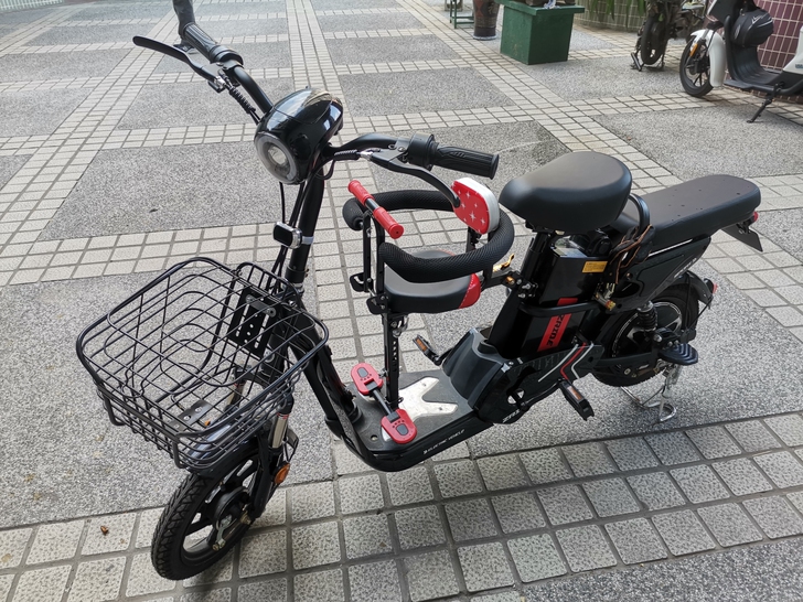 众行电动车，原价差不多1300入手的，还没...