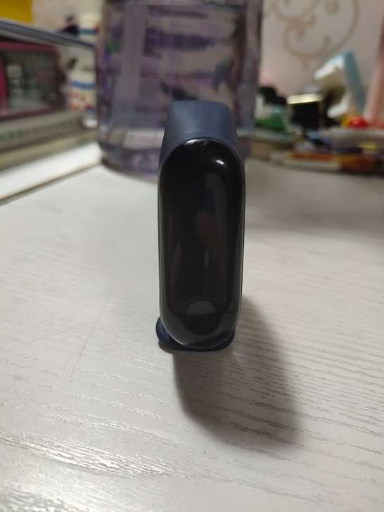 小米手环3，闲置了，也想要的可以私聊，便宜...