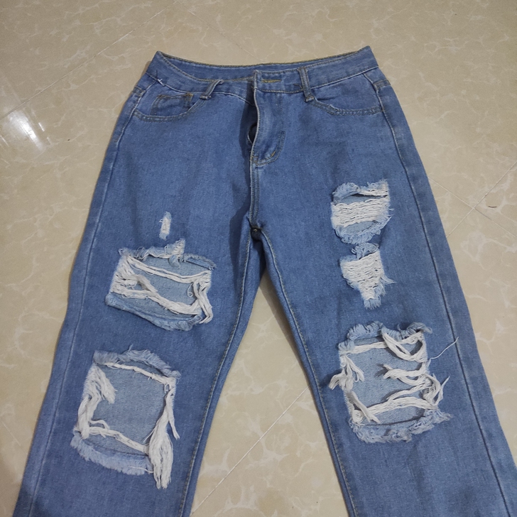 破洞牛仔裤女款