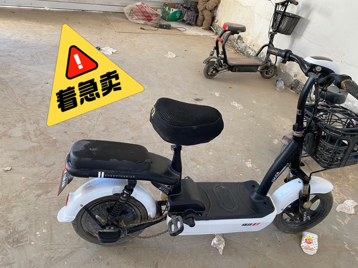 绿佳电动车，骑了不到半年，由于调动便宜卖