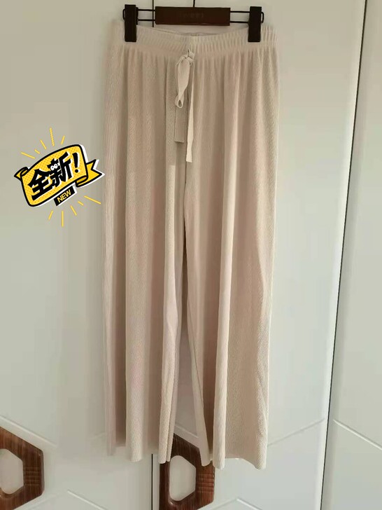 【亏本清仓】全新夏季女装冰丝裤阔腿裤，腰围...
