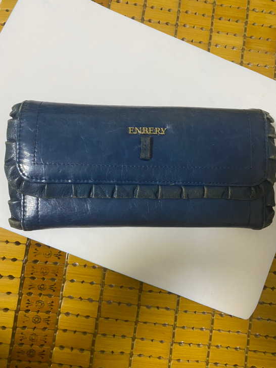 盈百利女士钱包藏蓝色超显气质!正品!正品!