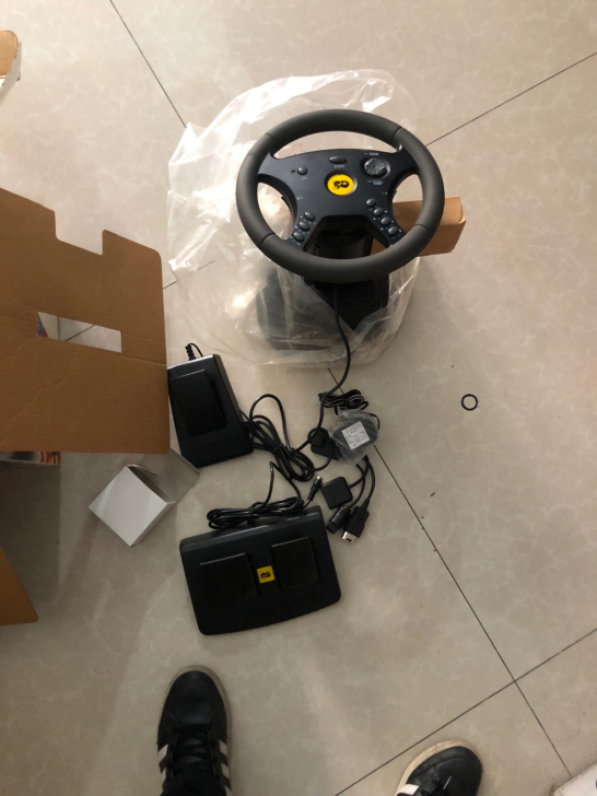 赛车游戏方向盘，PS2游戏机方向盘，世嘉土...