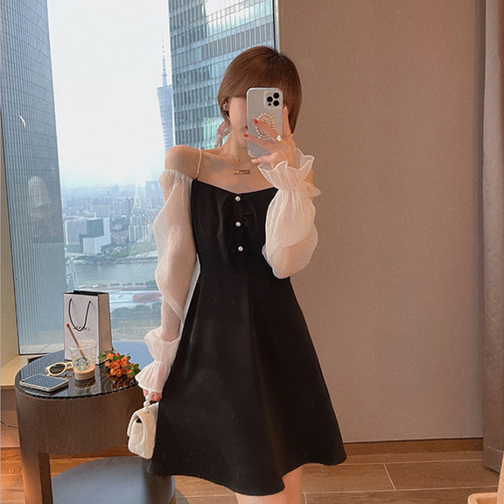 连衣裙全新 洗过一次,一次没穿