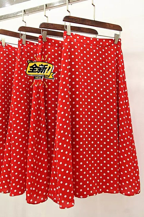 波点裙 红色 半身裙 A字裙  M码 全新...