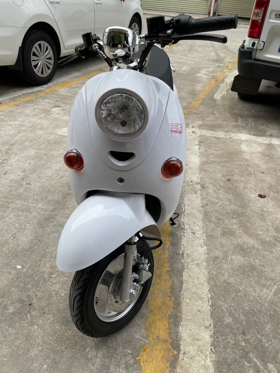 五羊亮面白,高配置龟五!72伏前后碟刹,开...