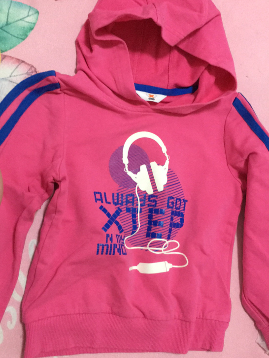 特步卫衣很舒适好看，110码60包邮