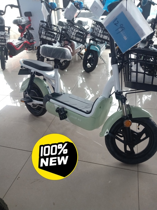 哈啰电动车出售,无钥匙开关锁,GPS定位行...