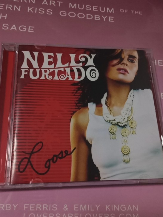 nelly furtado，一张原版专辑。...