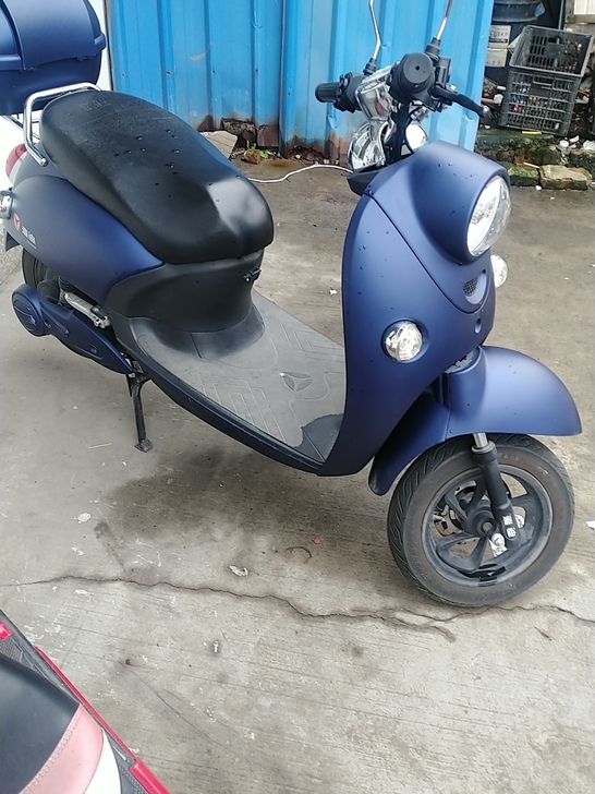 雅迪电动车，九点九层新