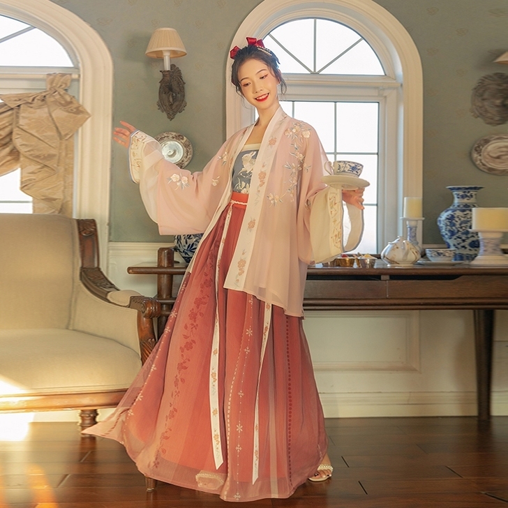 求购汉尚华莲原创汉服女秋岚梦