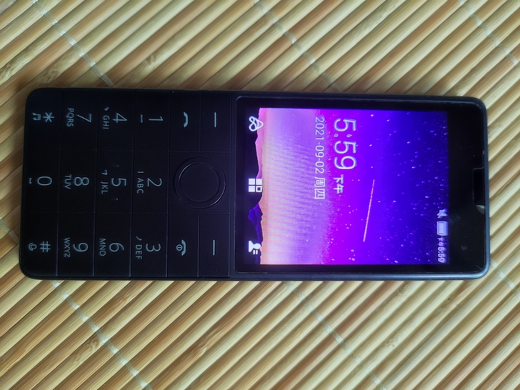 小米多亲1s＋4G手机，成色看图片，有使用...