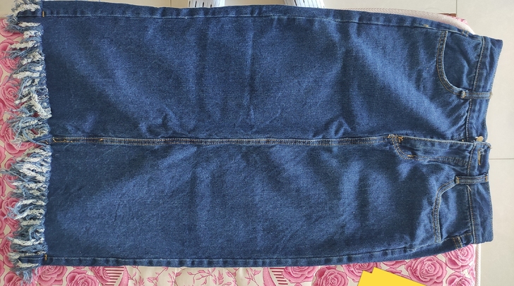 深蓝色 牛仔半身包臀裙 质量很好 春秋初夏...