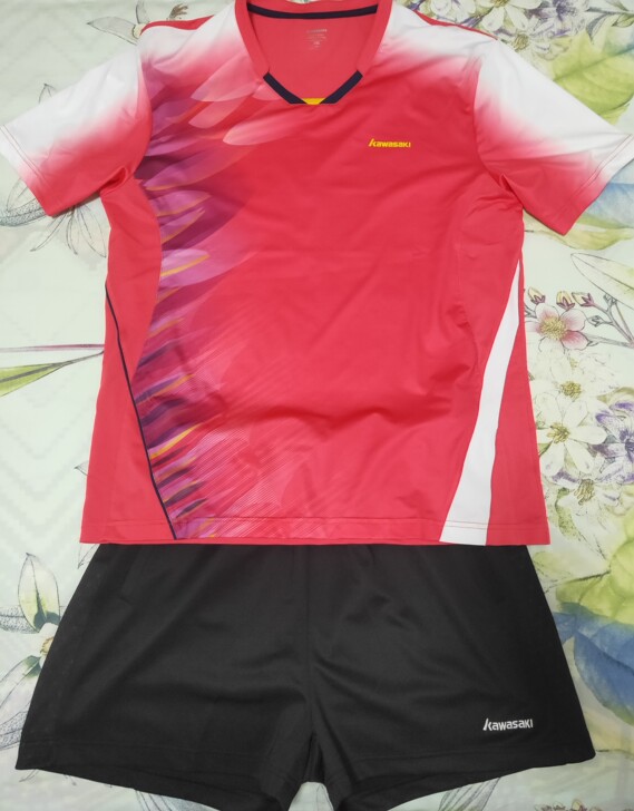 正品全新川崎kawasaki网球,羽球,乒...