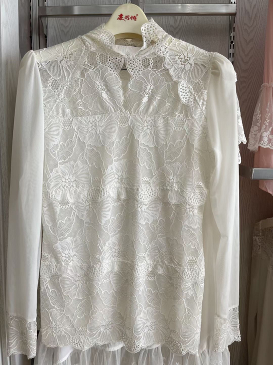 蕾丝衫 全新