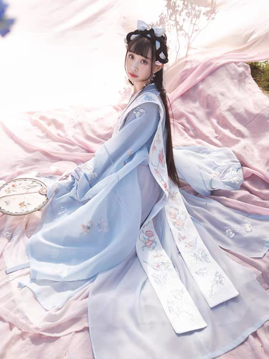 急出十三余小豆蔻儿清平乐联名宋制汉服清禾意...