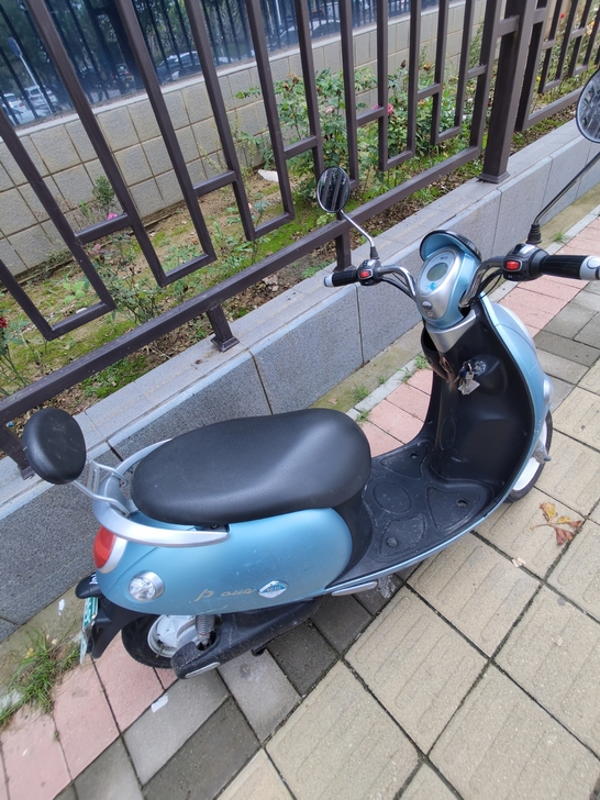 爱玛电动车，9成新，电池刚换一个多月，不准...