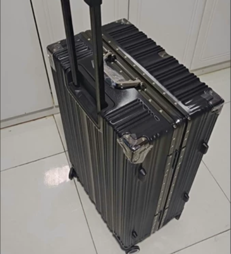 只有9个了 升级铝框可以坐人的行李箱 静音...