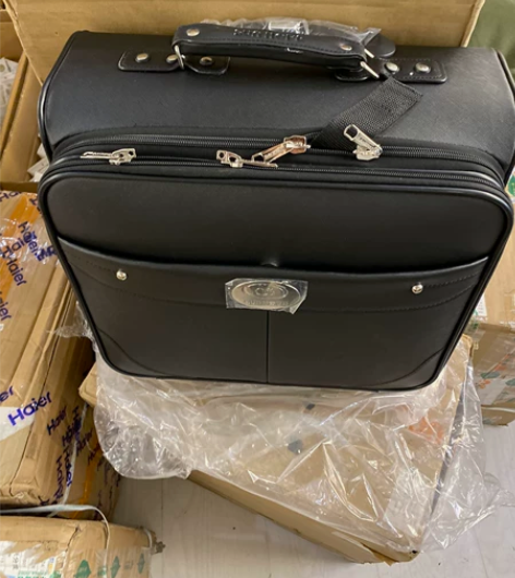 尚赫皮箱，尚赫行李箱，全新的，要的带走吧，...