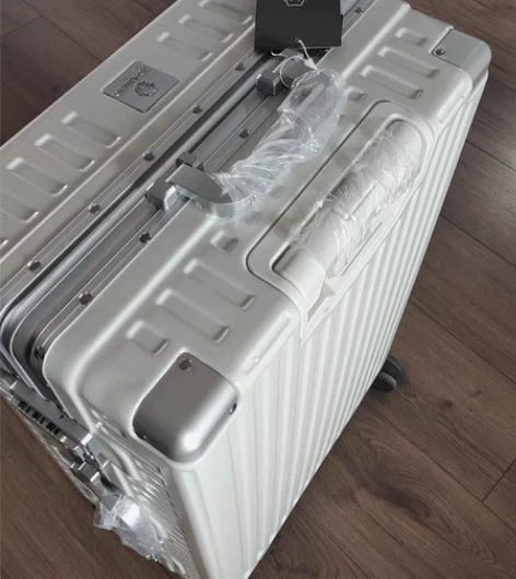 【全国包邮】漫游铝框款行李箱万向轮皮箱拉杆...