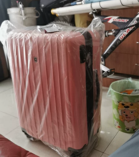 爱华仕24寸拉杆箱，万向轮，密码锁，来自公...